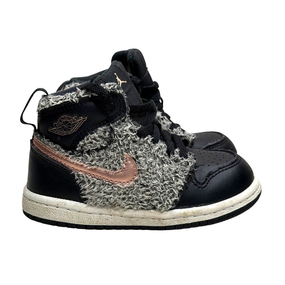 Air Jordan 1‎ Retro High TD Fur Toddler Size 7